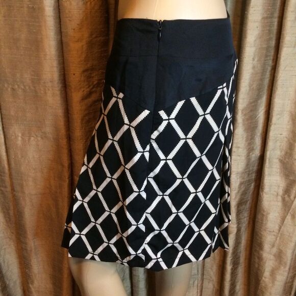 Collective Concepts Pleated Skirt-Diamond Pattern - Picture 4 of 12